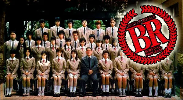 Uczniowie w mundurkach szkolnych, przygotowani do gry w stylu battle royale.