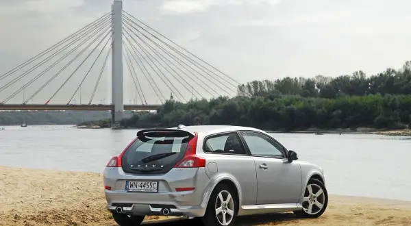 Volvo C30: Jaki silnik wybrać? Ekspert radzi, by uniknąć pułapek!