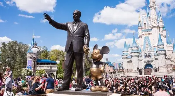 Gdzie jest Disneyland w USA? Odkryj jego lokalizację i atrakcje