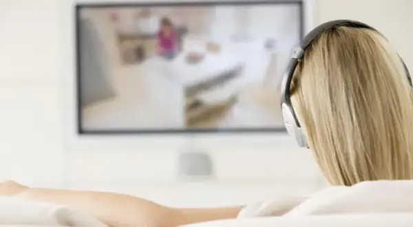 Jak podłączyć słuchawki bezprzewodowe do telewizora Philips bez problemów