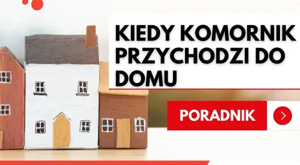 Drewniane domki symbolizują dom, a napis "Kiedy komornik przychodzi do domu" ostrzega przed problemami. Poradnik pomoże Ci w trudnej sytuacji.