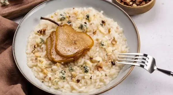 Jaki ser do risotto? Odkryj najlepsze opcje dla idealnego smaku