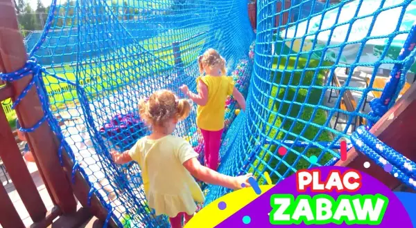 Plac zabaw: Odkryj sekrety i korzyści dla rozwoju dziecka!