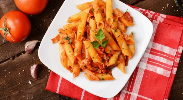 Orecchiette: Z czym podać? Przepisy i sekrety włoskiej kuchni