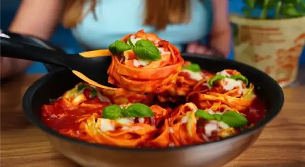 Koszyczki ze spaghetti: Przepis, który zawsze się udaje + DIY