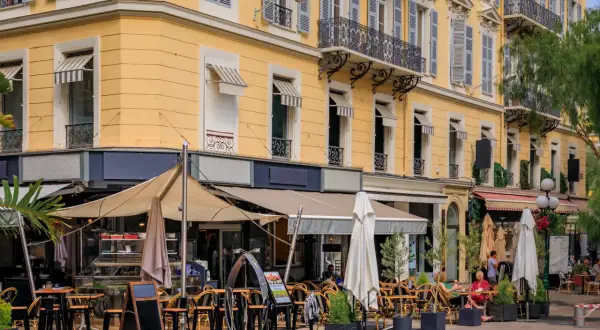 Gdzie zjeść w Nicei? Najlepsze miejsca na pyszne jedzenie