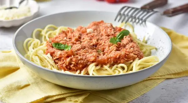 Najlepsze przepisy na wegańskie spaghetti z tofu, które pokochasz