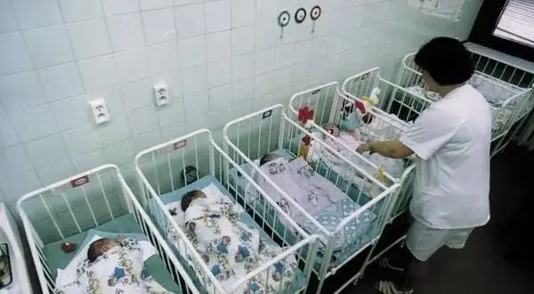 Kiedy wypłacają becikowe? Sprawdź terminy i ważne informacje