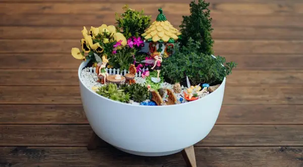 Zabawki do ogrodu DIY: stwórz cuda z recyklingu! Poradnik Kazimierza