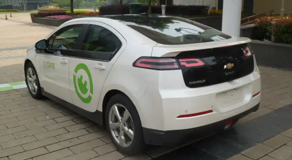 Wymiana baterii Opel Ampera: Ile kosztuje? Regeneracja się opłaca!