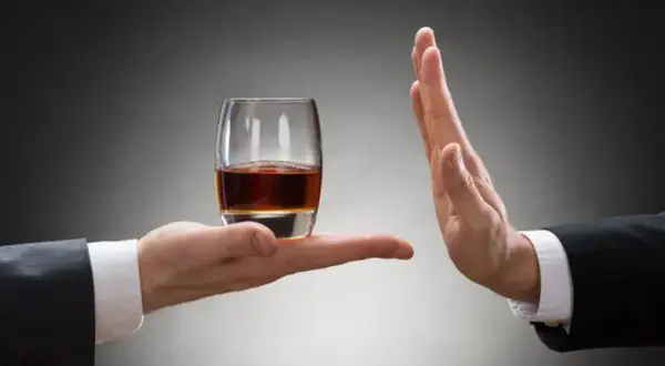 Kiedy można bezpiecznie pić alkohol podczas stosowania Encortonu? Fakty