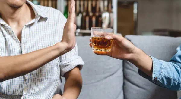 Czy alkohol podnosi cholesterol? Poznaj zaskakujące skutki dla zdrowia