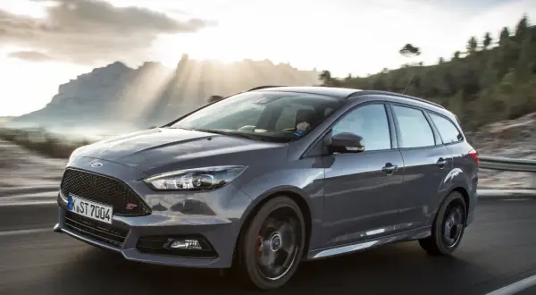 Ford Focus jaki silnik wybrać, aby uniknąć kosztownych napraw?