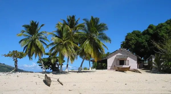 Ile trwa lot z Polski na Madagaskar? Poznaj czas przelotu i trasy