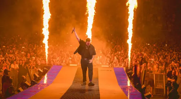 Koncert Dawida Podsiadło: Ile trwa? Zaplanuj wieczór idealnie!