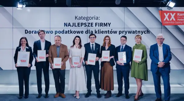 Osoby odbierające nagrody w kategorii "Najlepsze firmy doradztwa podatkowego dla klientów prywatnych".