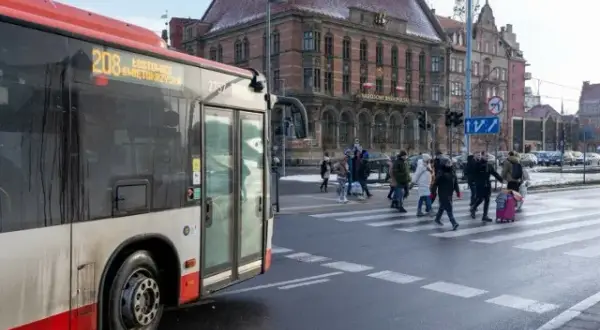 Autobus 122 Sopot-Lotnisko: Rozkład jazdy, trasa i bilety ZTM