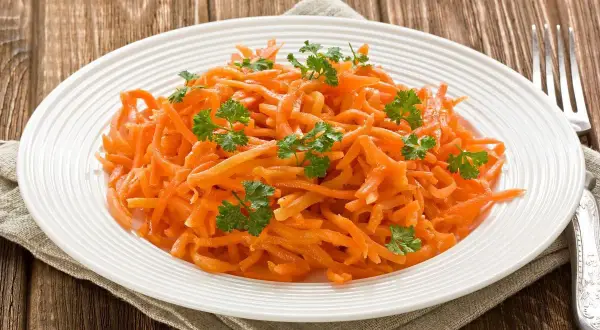 Sekret idealnej surówki z marchewki jak z restauracji przepis!
