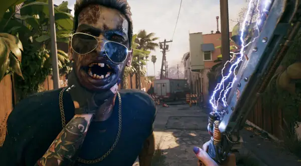 Gracz w Dead Island 2 coop celuje w zombiego z elektryczną bronią.