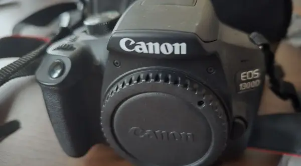 Używana lustrzanka Canon na OLX? Kupuj bezpiecznie i z głową!