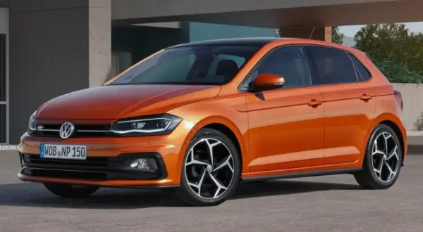 Naranja VW Polo 1.0 TSI 95 CV, un coche con estilo pero que puede presentar problemas.