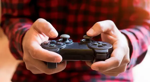 Jak podłączyć PS4 do laptopa - proste metody i przydatne wskazówki