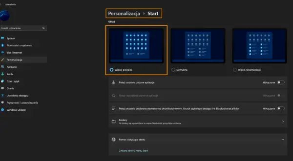Ustawienia personalizacji menu Start w Windows 11. Można tu zarządzać układem, ostatnio dodanymi i najczęściej używanymi aplikacjami, a także folderami.