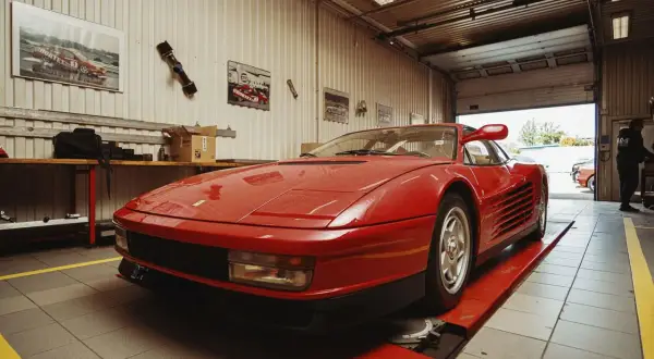 Mechanik Ferrari Śląsk – jak wybrać najlepszy serwis dla swojego auta?