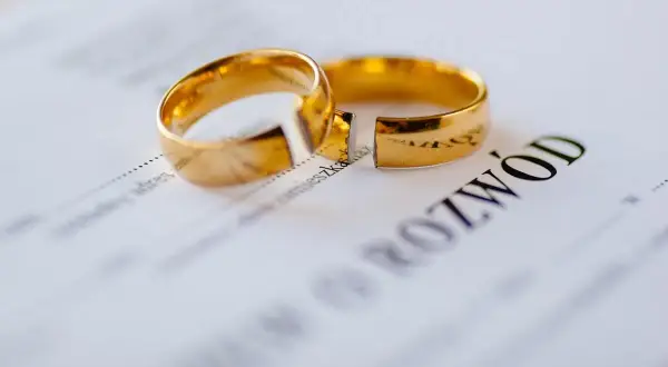 Czy ma znaczenie kto pierwszy złoży pozew o rozwód? Oto prawda