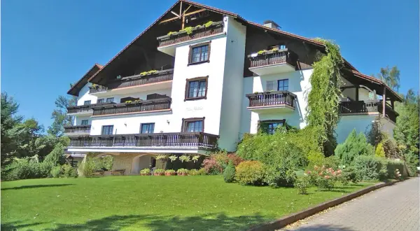 Sanatorium Rabka-Zdrój z basenem: Idealny wybór dla seniora?