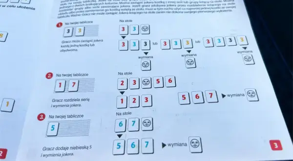 Przykłady układów i wymian w Rummikub. Zobacz, jak wykorzystać jokera i tworzyć serie.