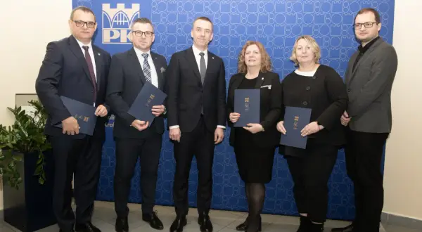 Rewers w ciągniku: Co to? Rodzaje, obsługa i awarie poradnik eksperta