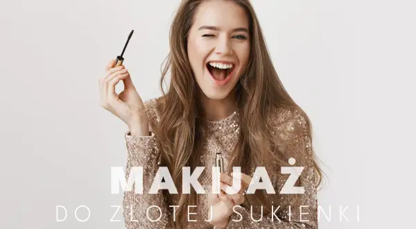 Uśmiechnięta kobieta w złotej sukience z cekinami trzyma tusz do rzęs. Idealny makijaż do złotej sukienki na wielkie wyjście.