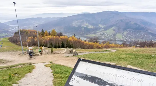Ile czasu zajmuje wejście na Górę Żar? Sprawdź trasy i porady dla początkujących