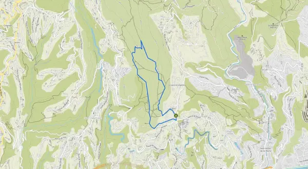 Carte d'un sentier de randonnée ou pour courir à Nice, traversant des collines et des zones boisées.