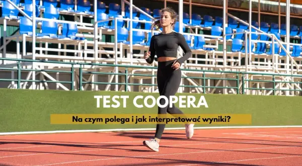 Kobieta biegnie na bieżni stadionu, przygotowując się do testu Coopera.