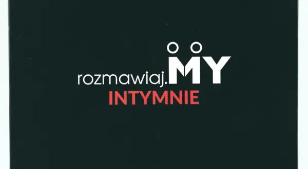 Pikantne rozmowy SMS: Jak pogłębić intymność z partnerką?