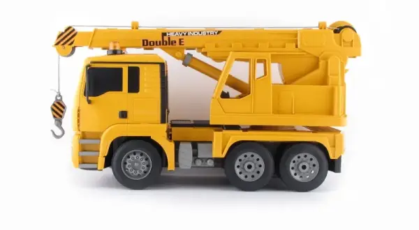 Duży dźwig zabawka - najlepsze modele dla dzieci w atrakcyjnych cenach