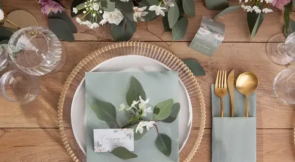 Komunia w domu: Stwórz piękne dekoracje stołu DIY poradnik Iwo
