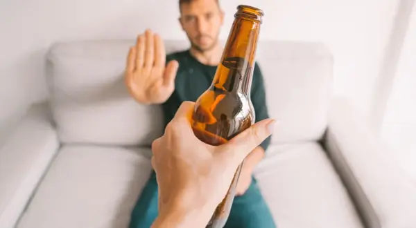 Alkohol a rak: Naukowcy nie mają wątpliwości. Bezpieczna dawka?