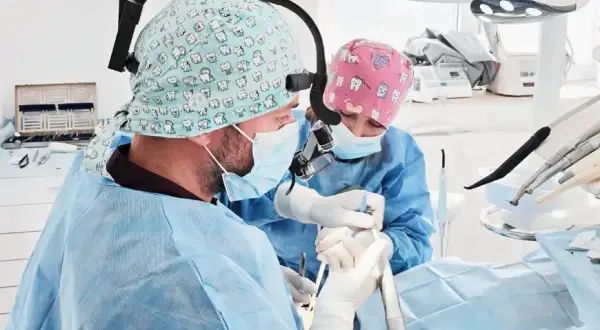 Czy dentysta może dać zwolnienie? Kiedy i jak uzyskać L4 od stomatologa
