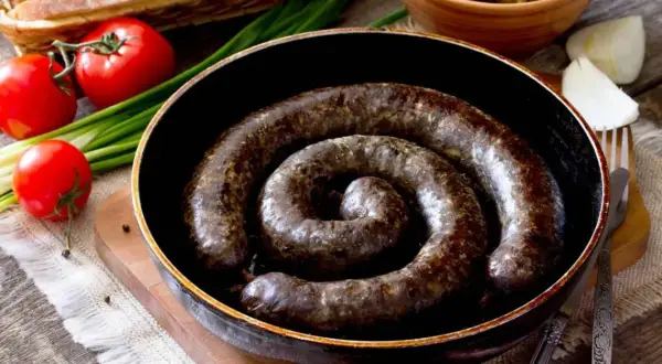 Czy w ciąży można jeść kaszankę? Bezpieczne zasady i ryzyka
