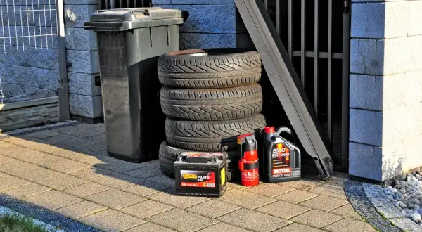 Gdzie wywieźć plastiki samochodowe? Kluczowe miejsca i przepisy utylizacji
