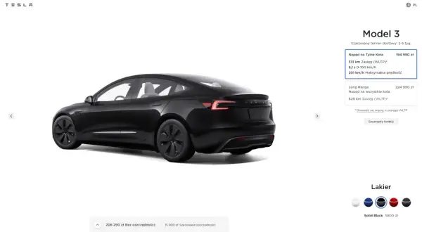Czarna Tesla Model 3 widziana z tyłu i z boku.