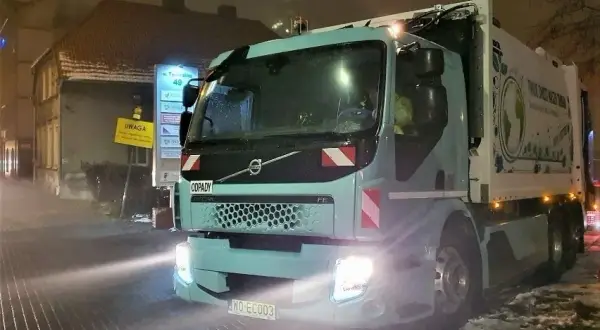 Samochód który zbiera elektrośmieci z osiedla – jak skorzystać z usługi?