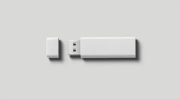 Jak znaleźć pendrive na komputerze, gdy nie jest widoczny w systemie