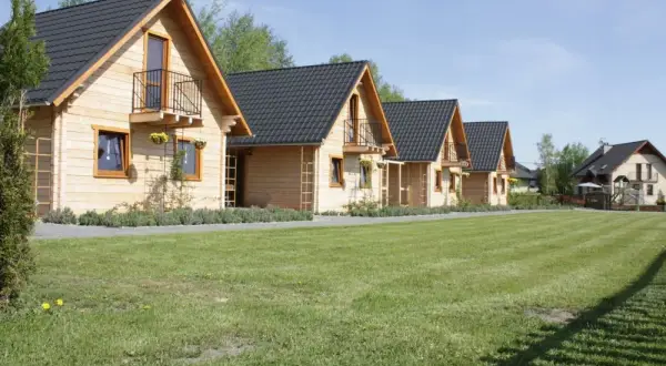 Ile kosztuje dom z bali? Sprawdź, co wpływa na ceny budowy