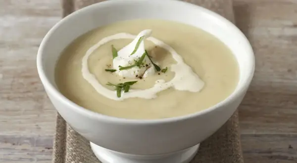 Pastinakensuppe: So gelingt Ihr cremiges Wintergericht perfekt