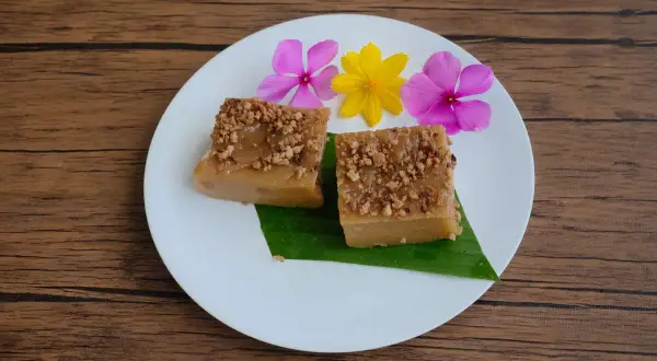 Thailändische Desserts: Süße Exotik & Geheimtipps | Khanom Thai Entdecken