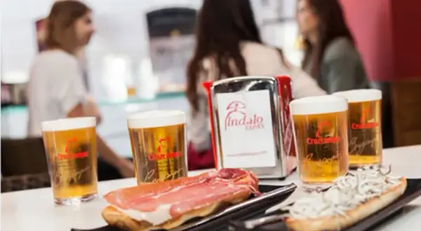 Indalo Tapas Ensanche: ¿Vale la pena su sistema de tapa con bebida?